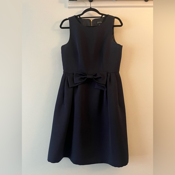 Tahari Navy Sleeveless Dress with Elegant Bow - Picture 1 of 2